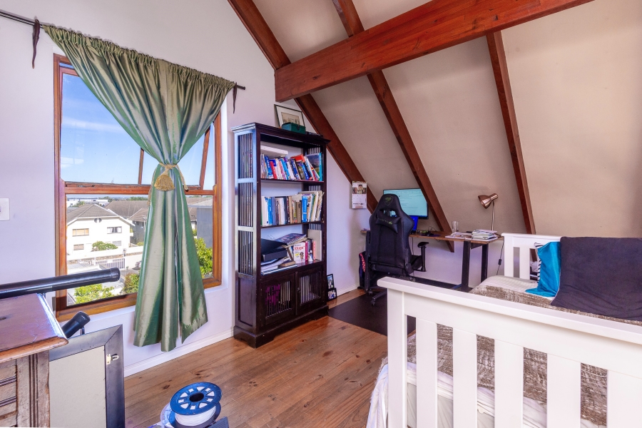 To Let 3 Bedroom Property for Rent in Kenilworth Western Cape